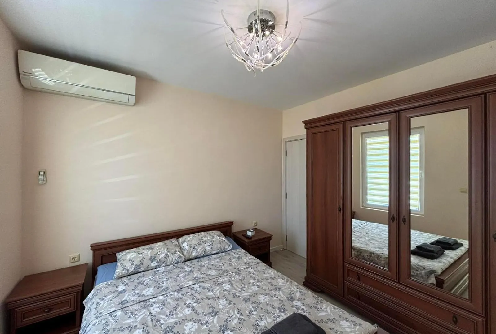 Grand Apartment Bogoridi - Top Center Near To Sea And Sea Garden Burgas Bulgaria
